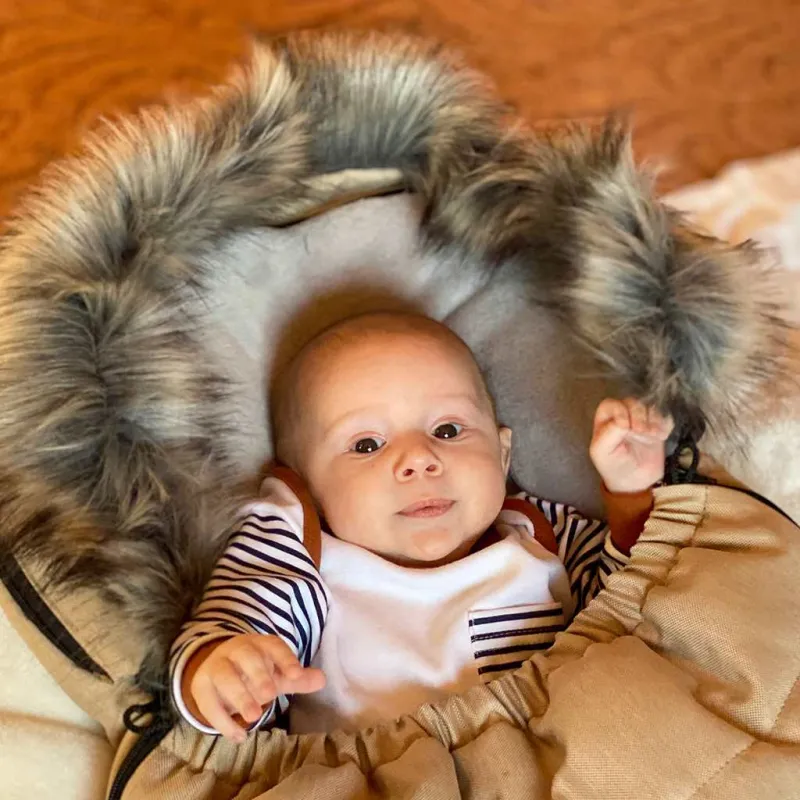 New Baby Dětský fusák s kožíškem béžový