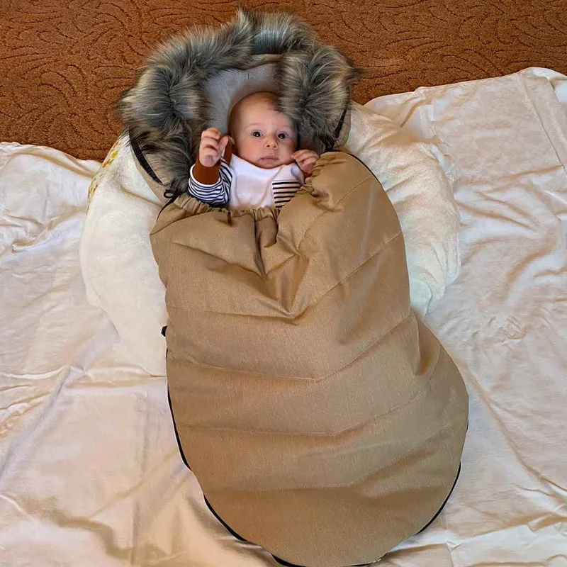 New Baby Dětský fusák s kožíškem béžový