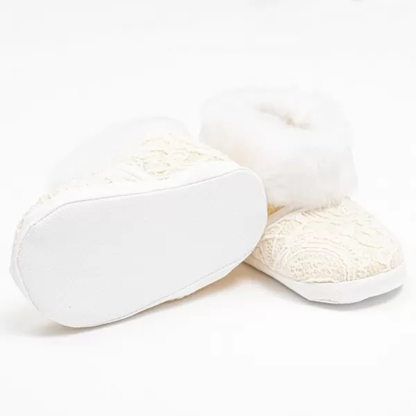 New Baby Kojenecké zimní krajkové kozačky 0-3 m béžové