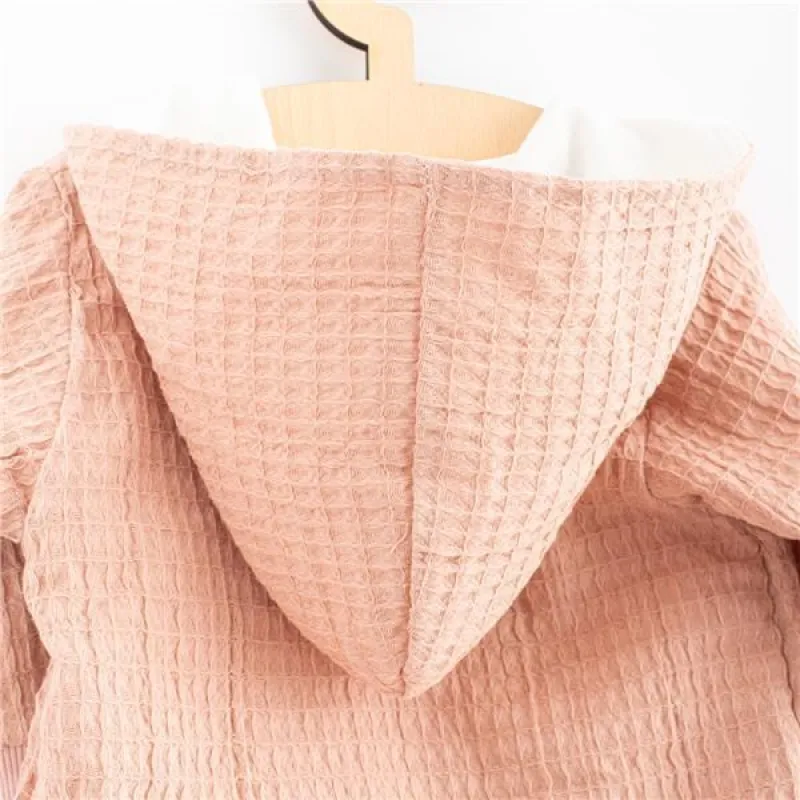 New Baby Kojenecký mušelínový overal s kapucí Comfort clothes