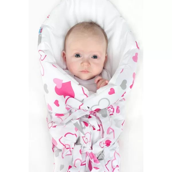 New Baby Klasická šněrovací zavinovačka modrá srdíčka