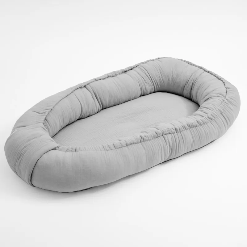 New Baby Mušelínové hnízdečko pro miminko light grey