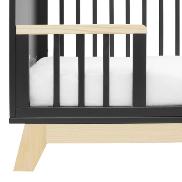 New Baby Dětská postýlka se zábranou MARCUS 120x60 cm grafit/přírodní