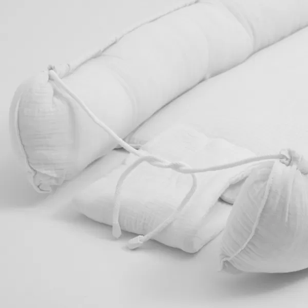 New Baby Mušelínové hnízdečko pro miminko bílé
