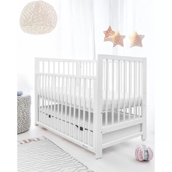 New Baby Dětská postýlka LILLY se stahovací bočnicí a šuplíkem